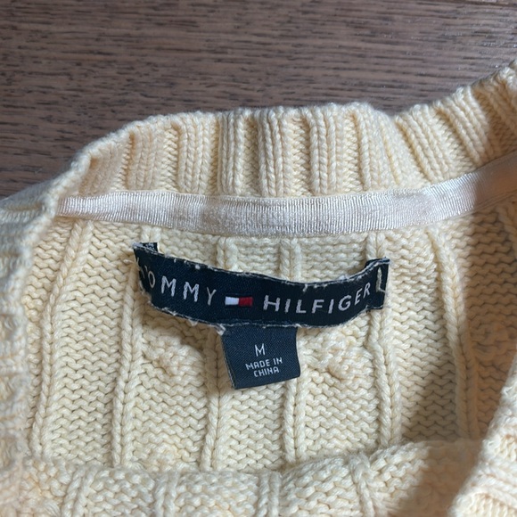 Tommy Hilfiger cream cable knit sweater - Picture 4 of 5